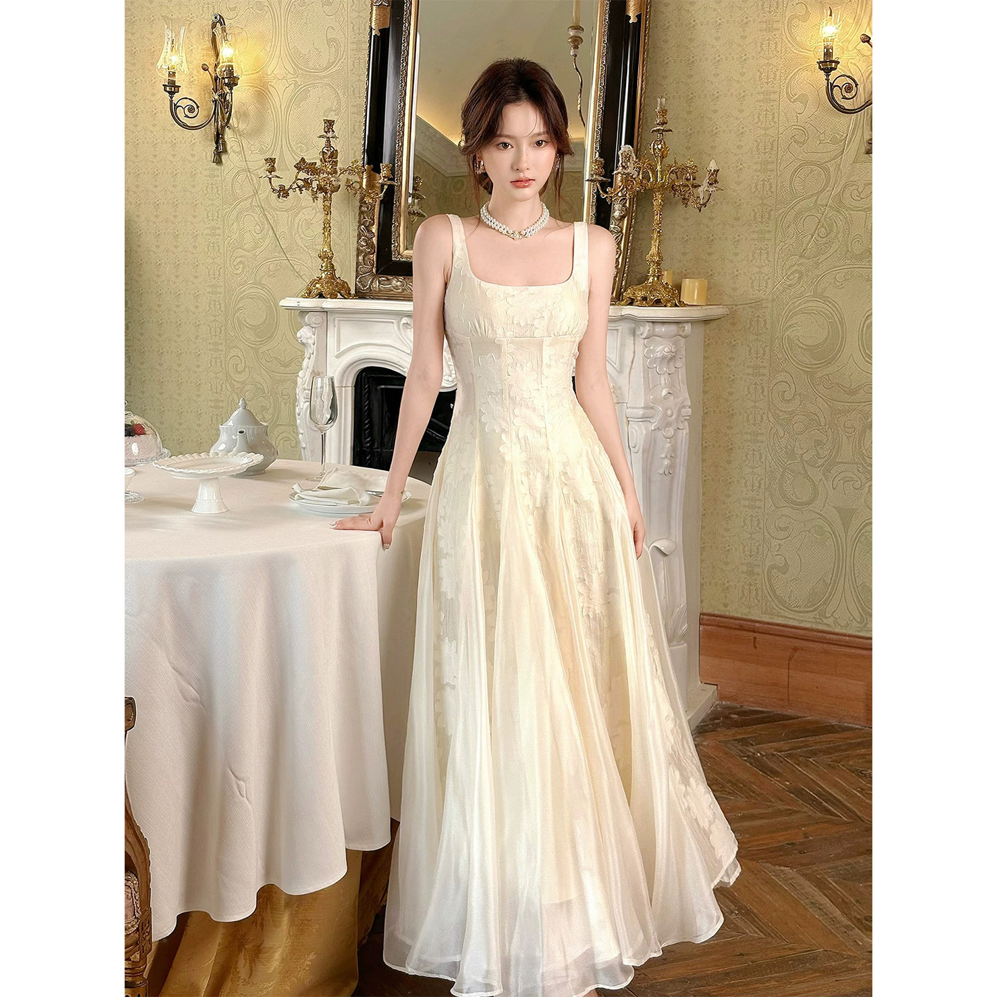 大码法式千金风高级感吊带连衣裙