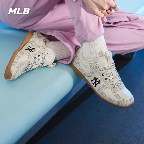 MLB百搭时尚撞色中筒袜