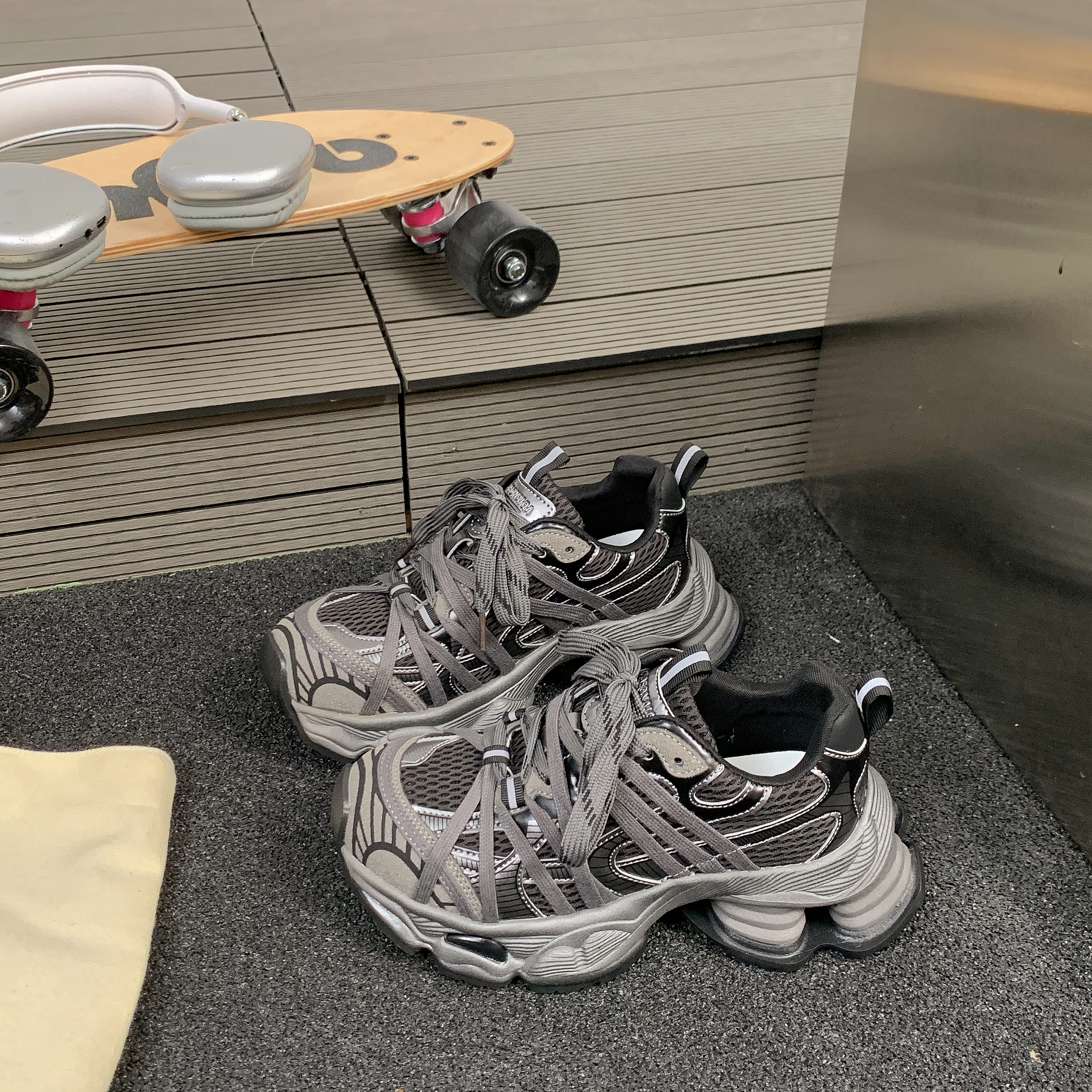 真皮绑带增高老爹鞋女款2025新款