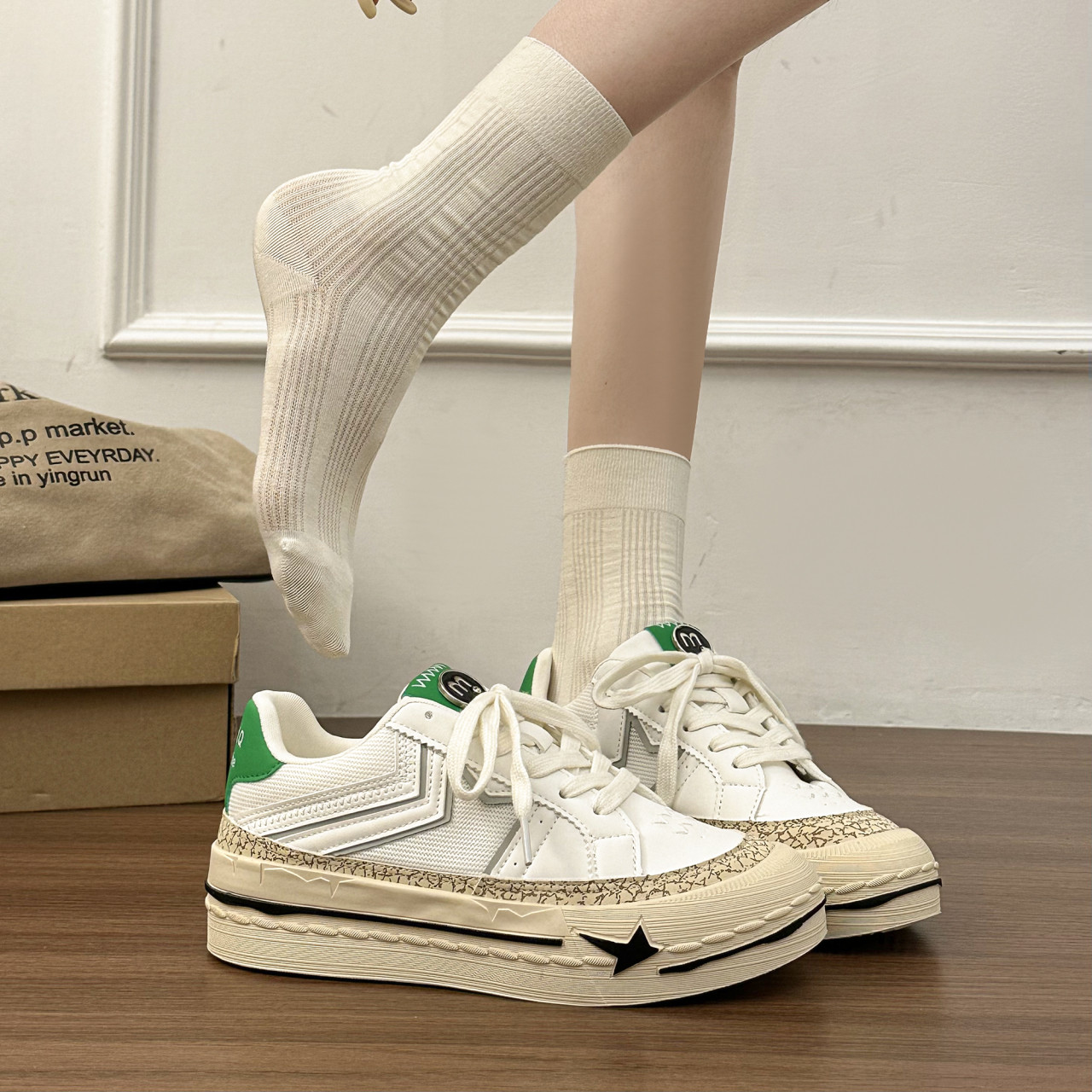 白昼网球王子厚底增高板鞋女春2026新款百搭德训小白鞋星星小脏鞋