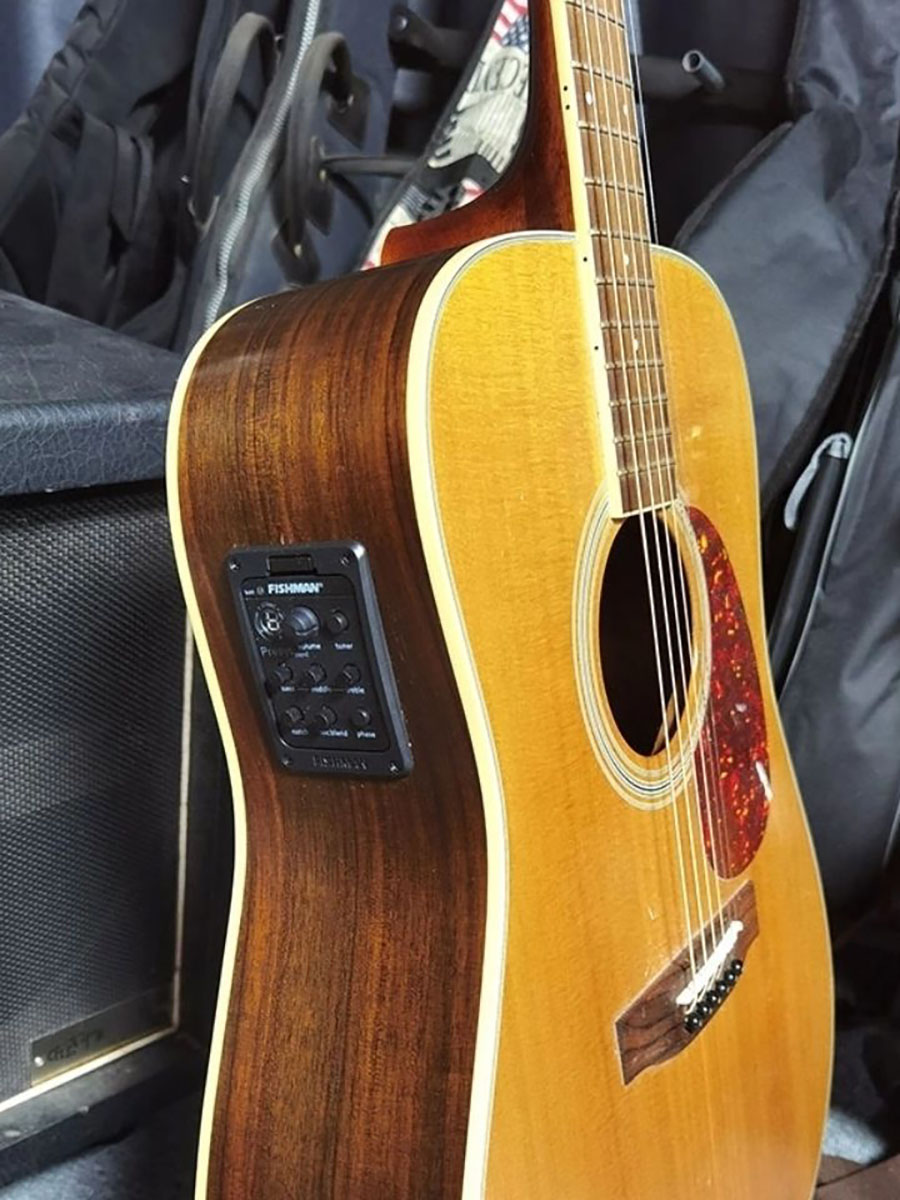 木吉他拾音器 带打板 电箱改装301开孔 降噪均衡调音表演出防啸叫