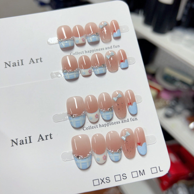 春日初见纯手工穿戴甲短款裸粉法式美甲贴手绘小花清新可爱甲片,彩妆/香水/美妆工具,穿戴甲/甲片,淘宝优惠券,粉丝福利购,淘宝优惠卷