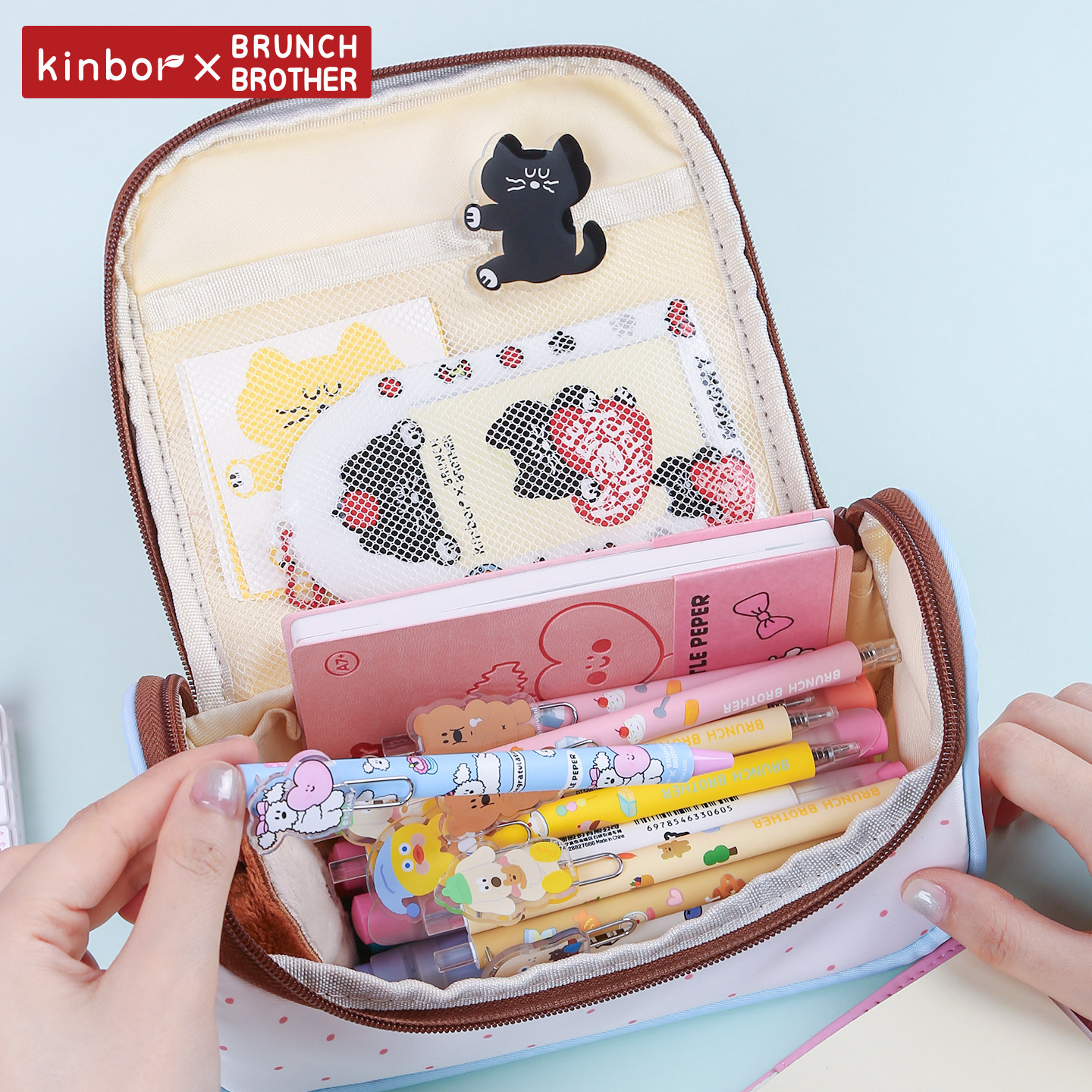 kinbor BB联名大容量mogry笔袋布艺化妆包小学生高颜值通用文具盒铅笔盒多功能化妆品收纳包分区大开口手提包