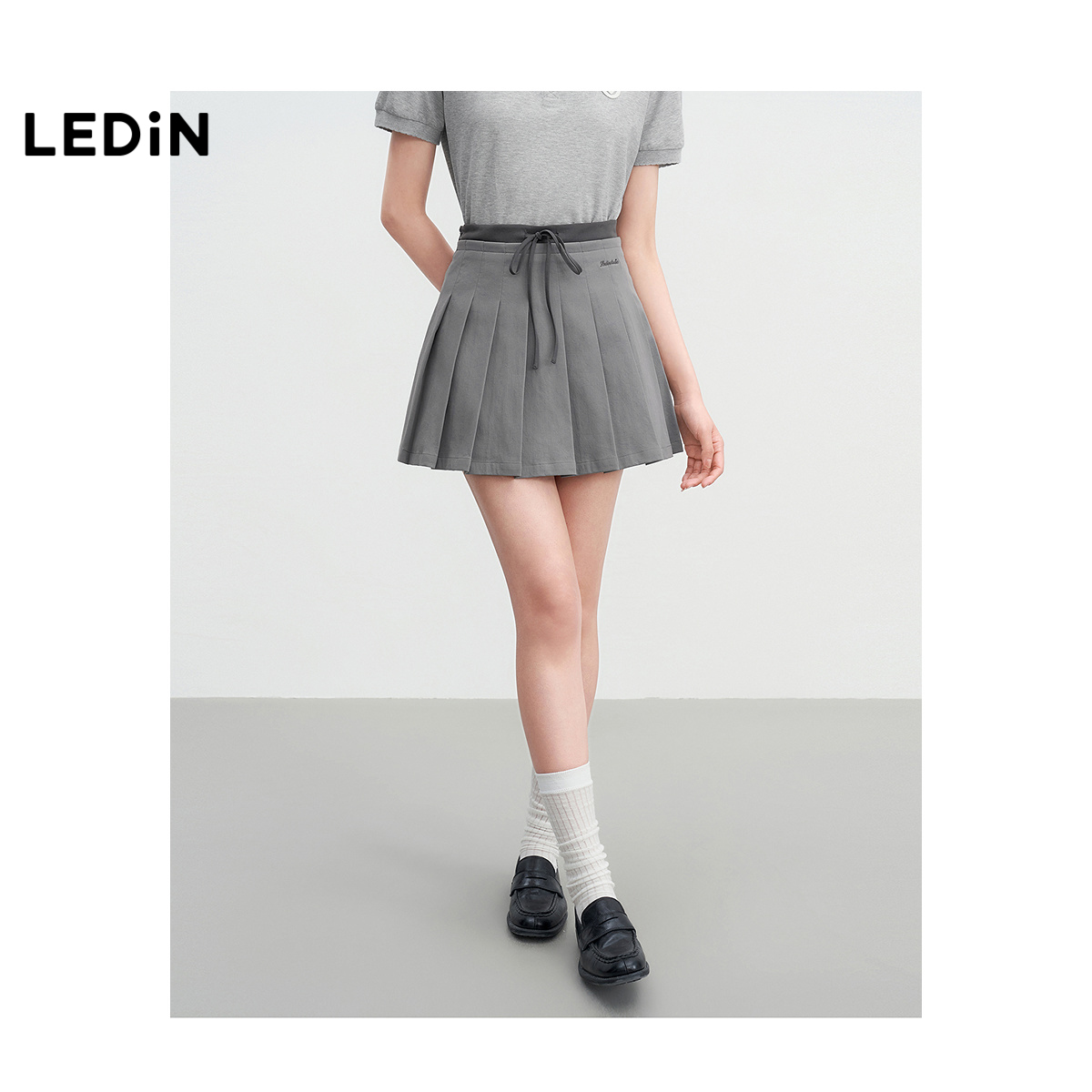 【商场同款】乐町腰头撞色百褶裙春款学院风通勤半身裙C2GEF1506