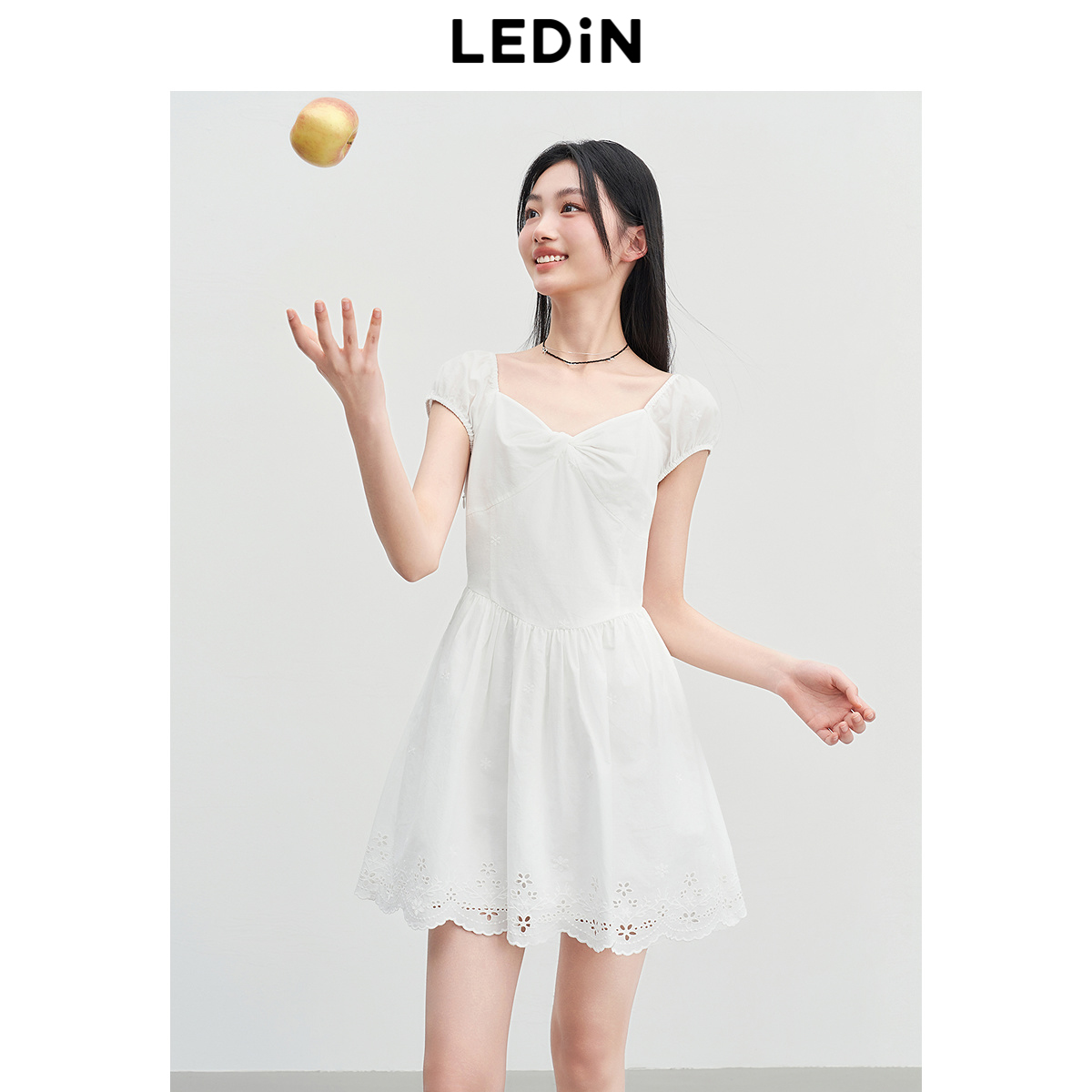 【初恋小白裙】乐町25夏季新款精致绣花连衣裙小泡泡袖蝴蝶结短裙