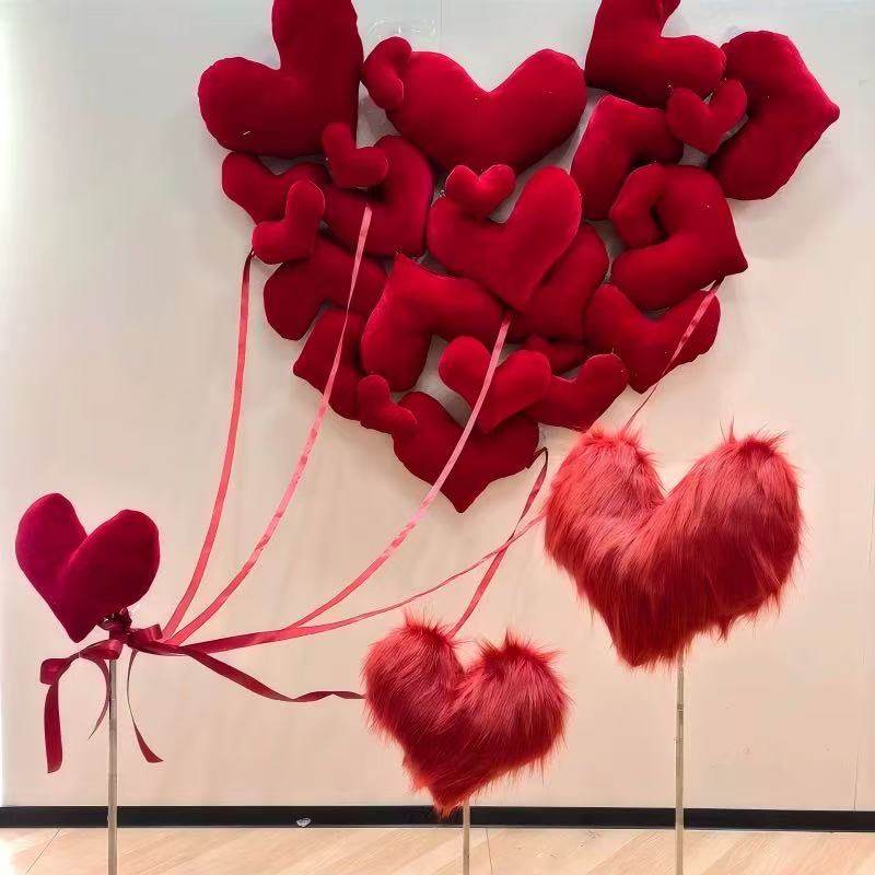 2026新年店铺爱心抱枕装饰氛围感拍照打卡背景墙面室内外创意布置,商业/办公家具,商业美陈,淘宝优惠券,粉丝福利购,淘宝优惠卷