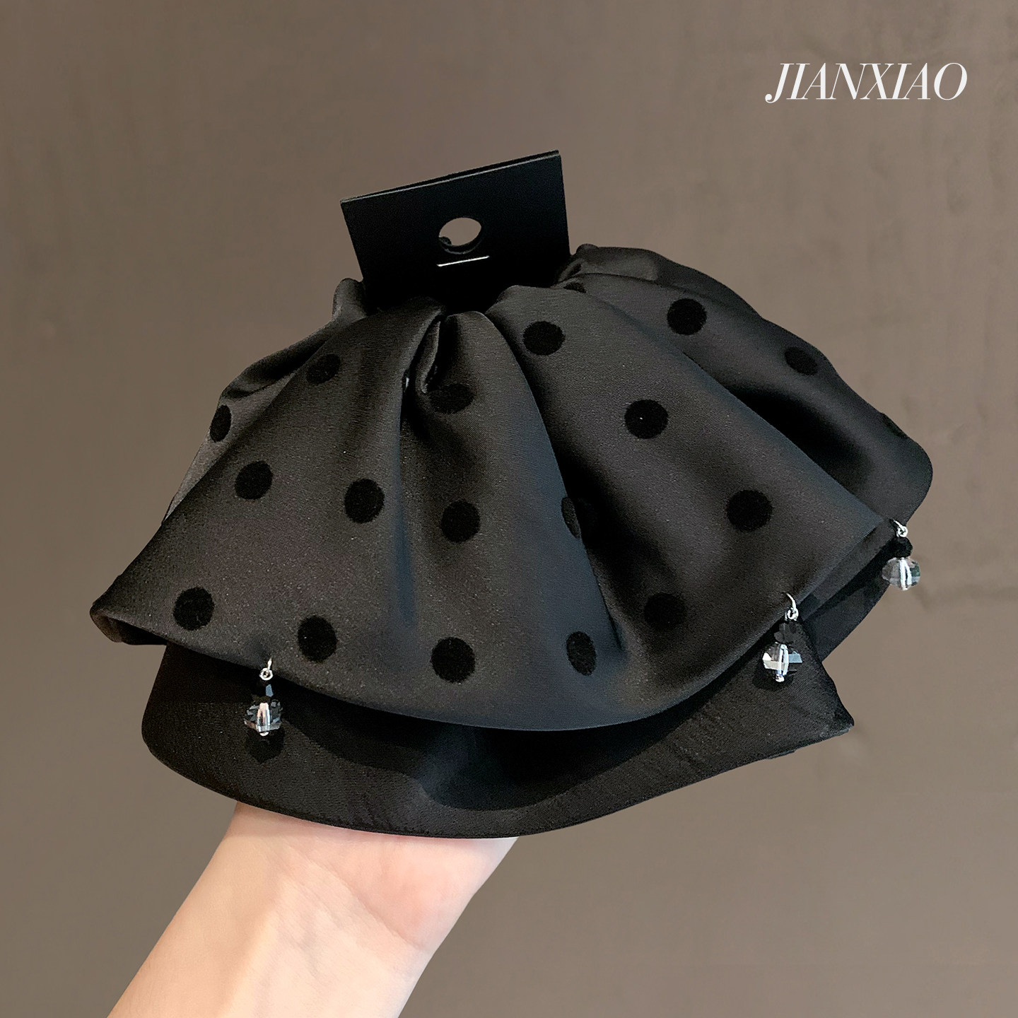 法式优雅黑色波点裙摆马尾夹缎面褶皱高级感抓夹气质鲨鱼夹盘发夹,饰品/流行首饰/时尚饰品新,发饰,淘宝优惠券,粉丝福利购,淘宝优惠卷