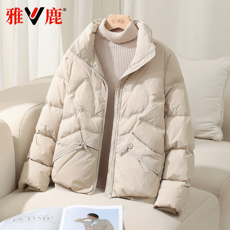 雅鹿短款立领冬季羽绒服女保暖