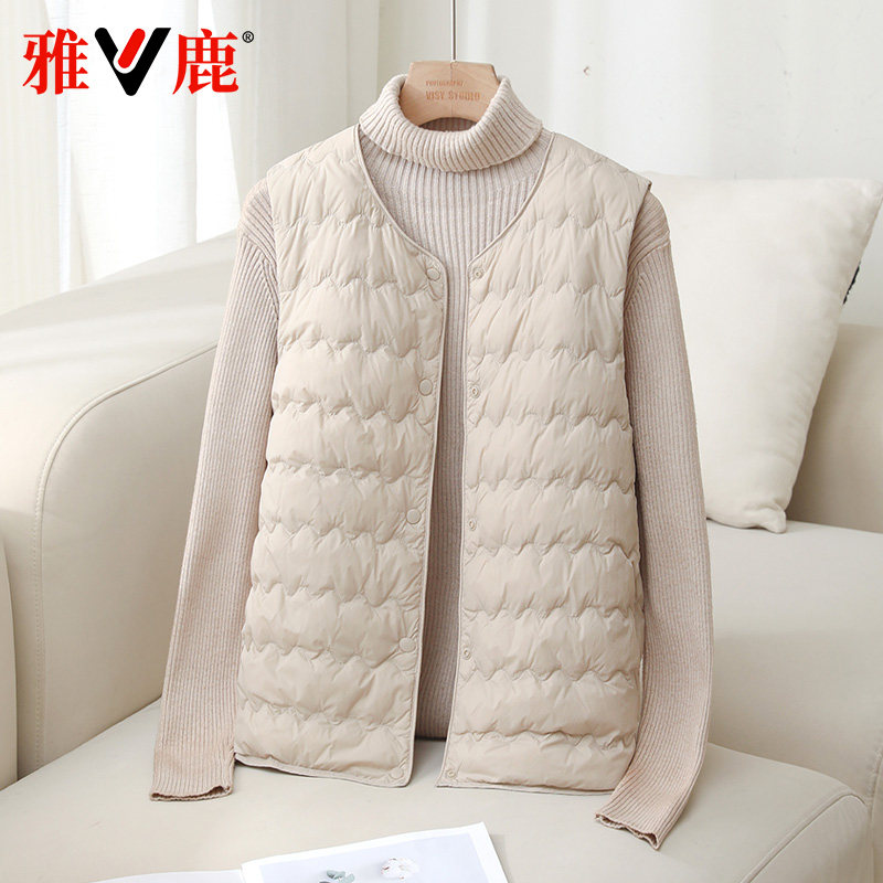 雅鹿短款圆领轻薄羽绒服