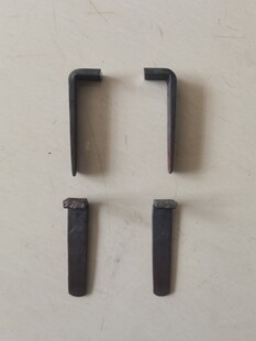 砖夹苗子夹板，夹头，弹簧钢打制，长9公分，宽1.8公分，2副16元