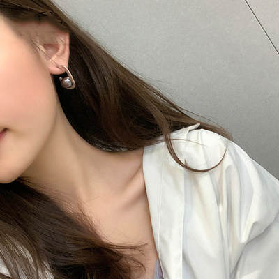 高级耳环女采用元素珍珠洛世奇新款潮小众感网红法式2020施华耳饰