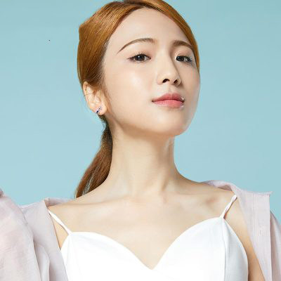 简约女耳饰施华新款洛世耳环2020年小巧高级音符感耳钉奇纯银潮采