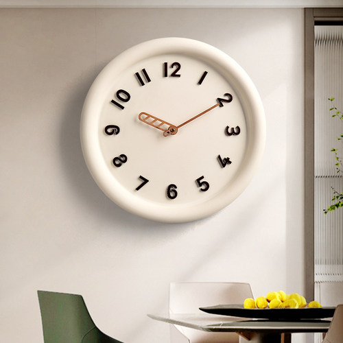 尊奈尔奶油风简约挂钟