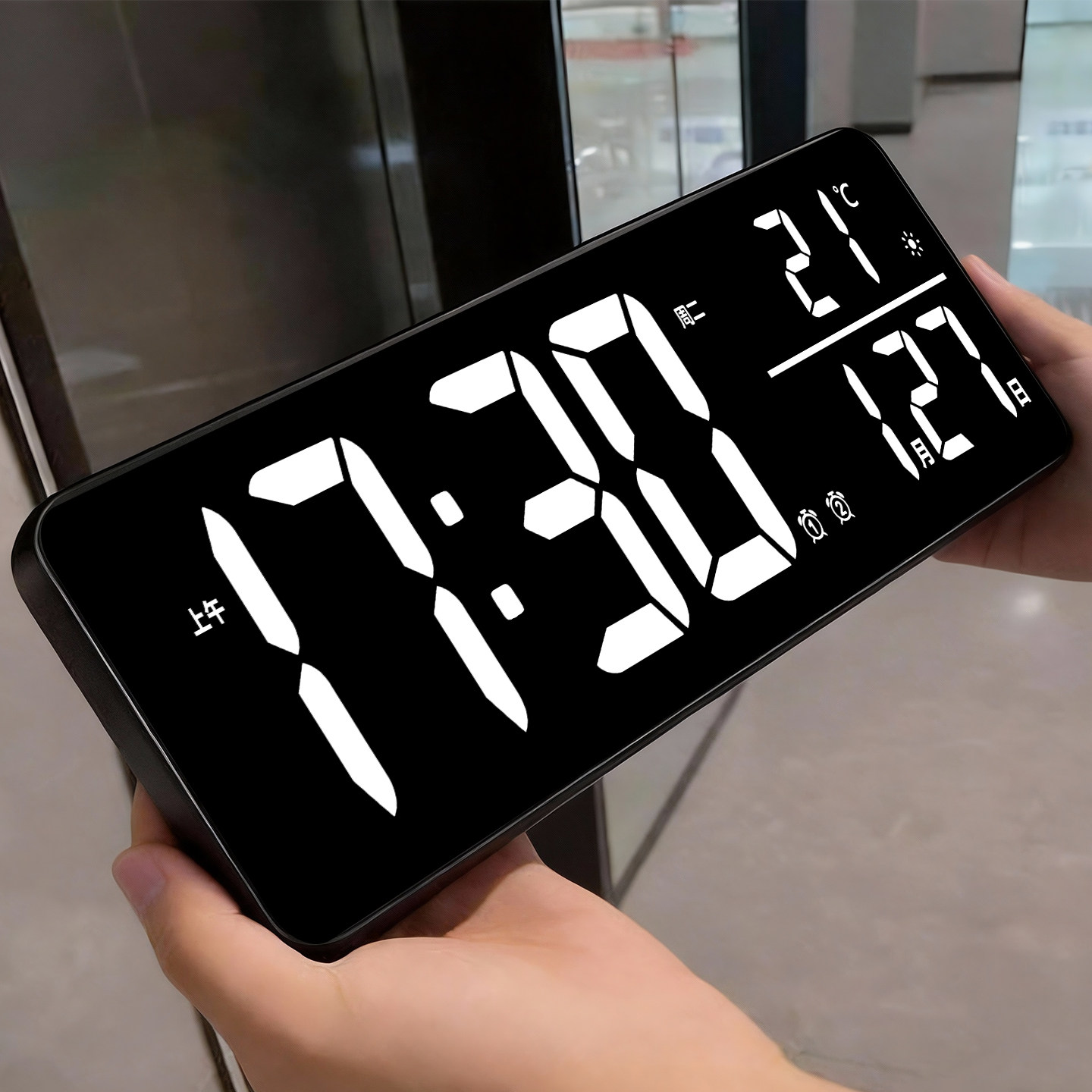 大屏数字电子时钟表时间显示充电客厅摆件电视柜桌面摆放台式闹钟
