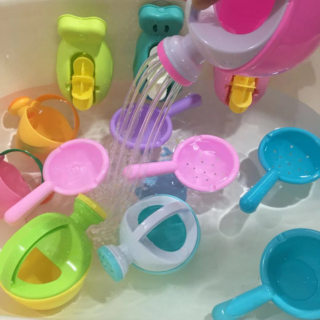 儿童洗澡戏水玩具宝宝婴儿洗头杯花洒水车转转乐小黄鸭玩具套装(非品牌)
