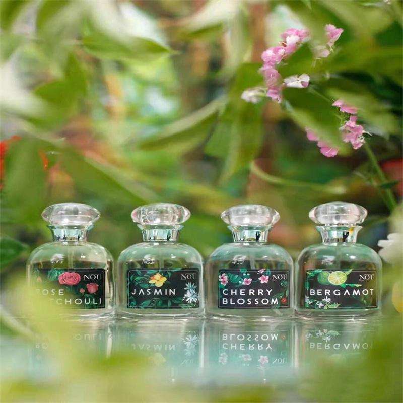 旎讴玫瑰广藿小苍兰香柠檬香水