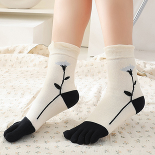 2素色五指袜黑色白色韩版 中 袜子中筒袜棉袜可爱日系5指头棉袜秋季