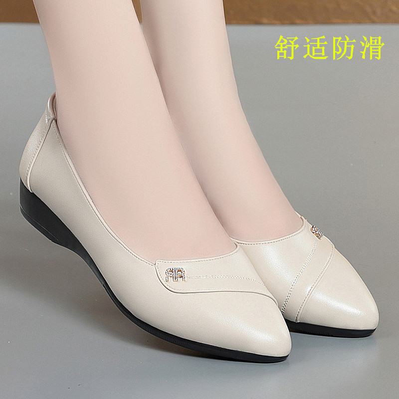 意尔康女鞋真皮单鞋女平跟软底防滑妈妈鞋百搭工作鞋平底皮鞋舒适