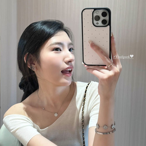 少女温柔奶油色满屏爱苹果手机壳