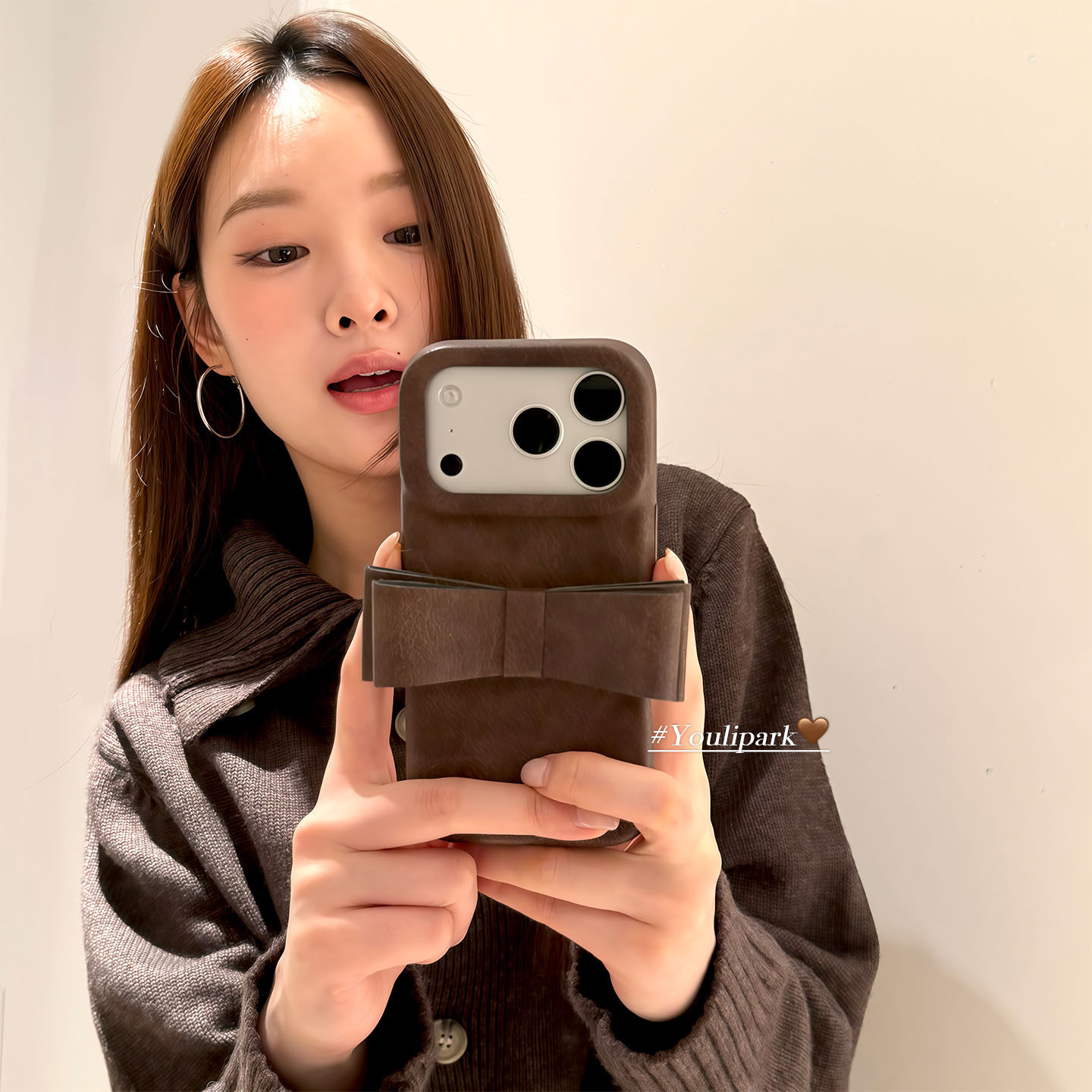 由里公园ins秋冬美拉德色系高级感蝴蝶结17适用17pro苹果1