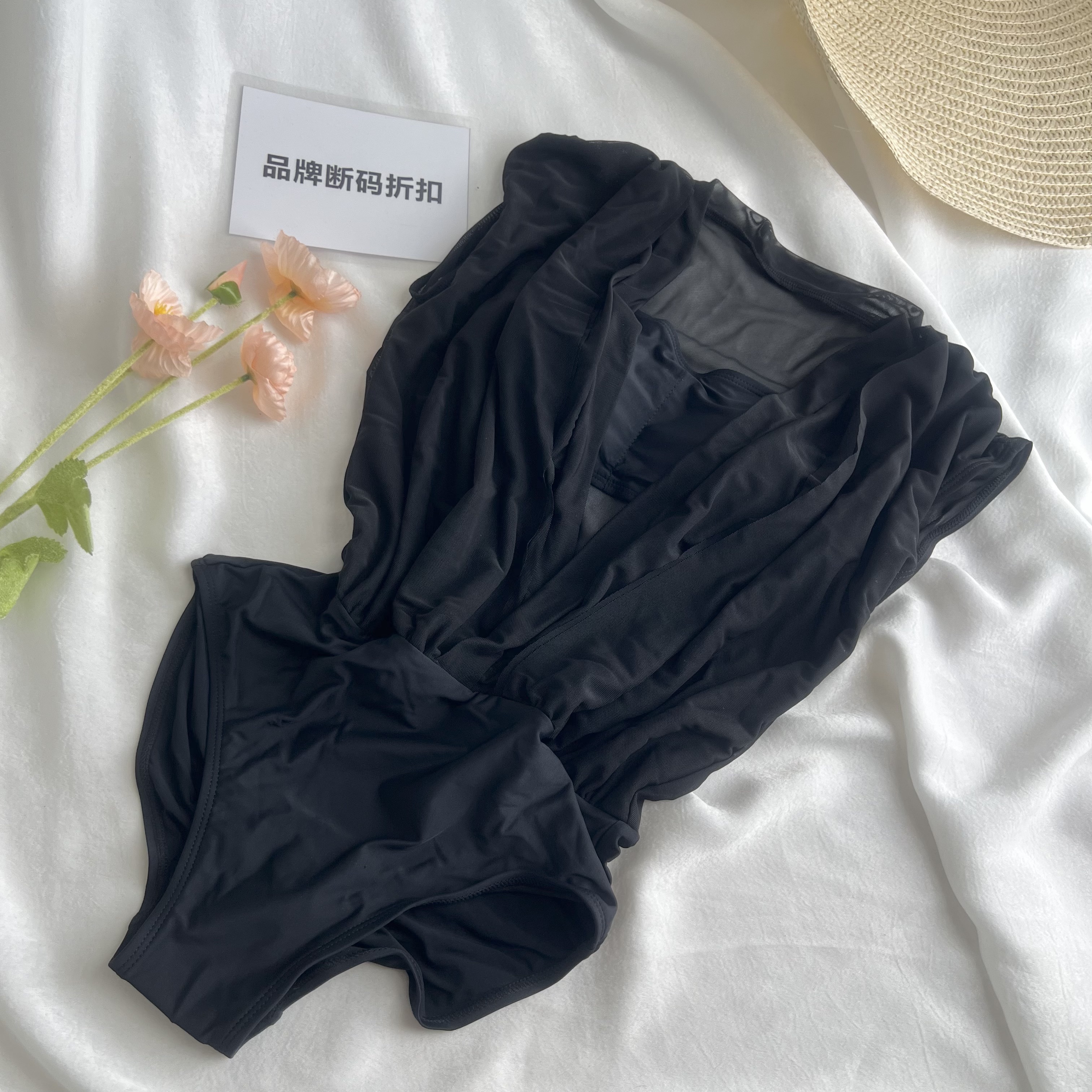 品牌断码折扣】显瘦网纱镂空裹胸性感小胸三角连体游泳衣女