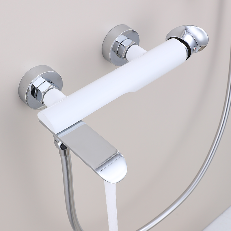 居典浴缸水龙头全铜折叠款式