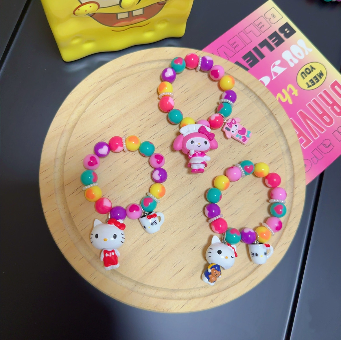 Liya手作翠儿维尼熊hellokitty美乐蒂草莓熊爱心串珠手链彩色手串
