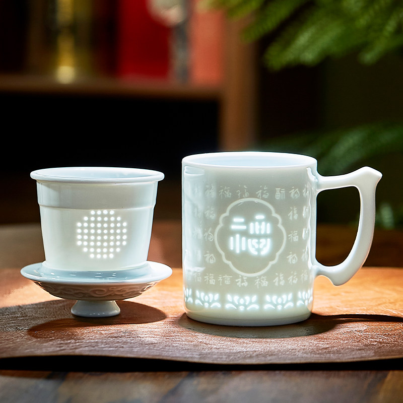 景德镇大容量陶瓷杯子带盖子茶杯高端玲珑茶水分离杯办公室家用水