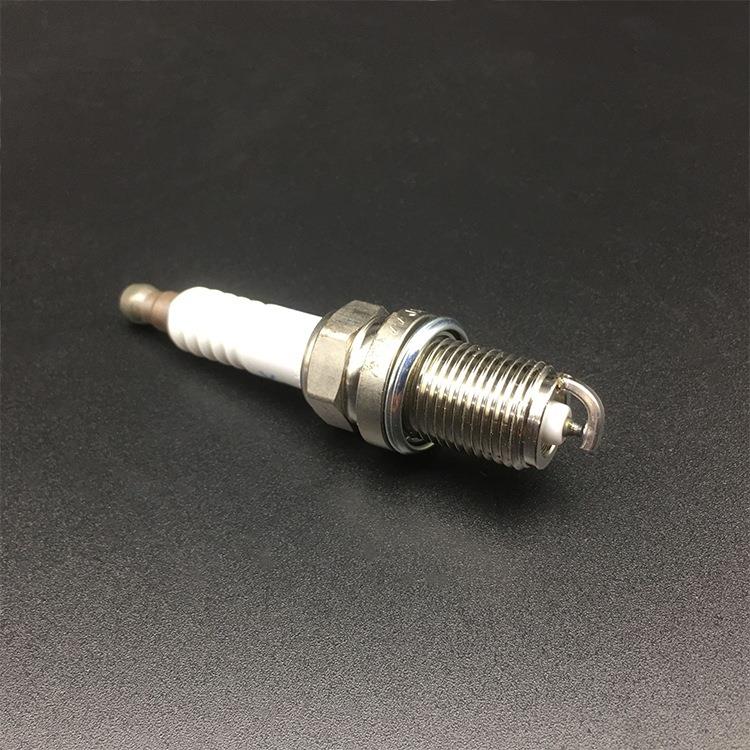 中国重汽T7HT5G曼天然气发动机火花塞MT13火花塞202V25923-0001