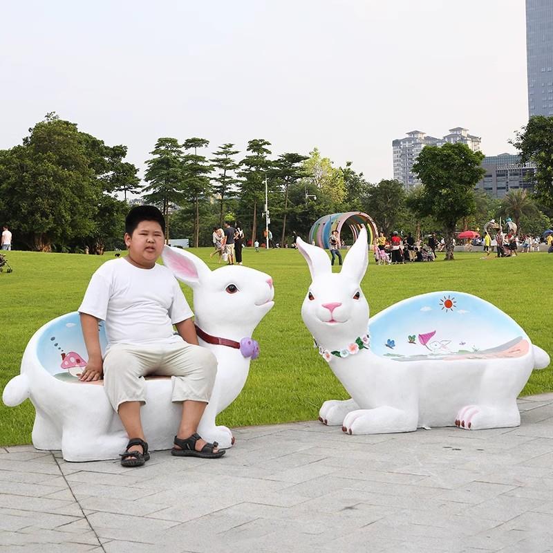 户外卡通天鹅火烈鸟动物座椅坐凳玻璃钢雕塑幼儿园景区公园装饰品