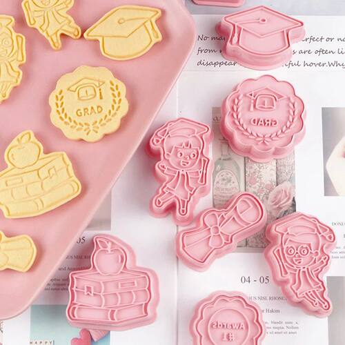 8Pcs/set Congrats Graduation Cookie Cutter Biscuit Mold 3D P