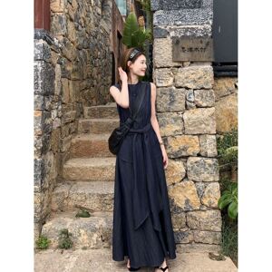 巴黎秀场 老钱风气质女套装圆领无袖绑带上衣+宽松A字半裙两件套