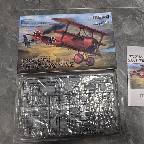 MENG 拼装飞机 QS-002 1/32 fokker 福克Dr.I战斗机 红男爵   只