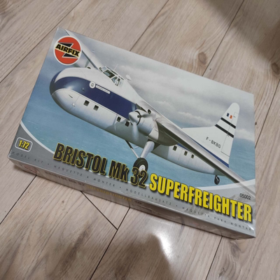 Airfix 1/72 布里斯托尔MK32超级运输机 未开袋 机全是铆钉 水贴