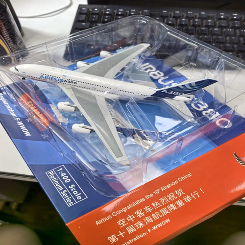 Phoenix 空中客车原型机 airbus A380 第十届珠海航展涂装 F-WWOW