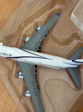 EL AL以色列航空波音747-400飞机模型，白色机身配蓝色条纹，带星
