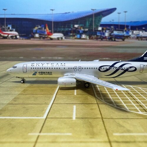 #飞机模型  1/400 PM   中国南方航空公司 波音737-800 天合联盟