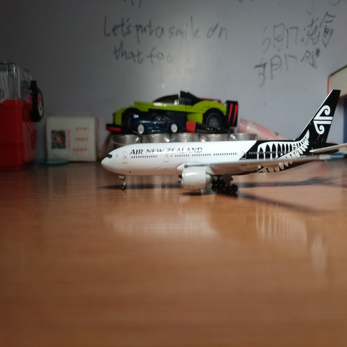 新西兰航空波音777-200er，：jcwings，1：400，专业模型，儿童慎