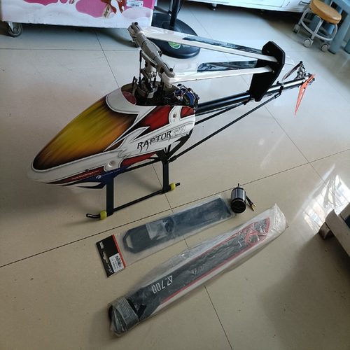 小罗700V1版  成色9新，基本没飞过，大部分时间都飞550了，闲置