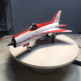 八一飞行表演队-歼7E比例：1/48（顺丰）模型精细，一经出恕不