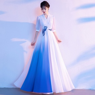 2025新款中国风大合唱团演出服女长裙变色下裙唱红歌合唱服比