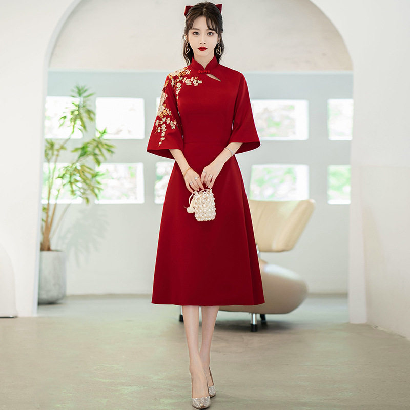 2026新款孕妇敬酒服新娘遮肚子酒红色春季回门便装大码胖mm礼服