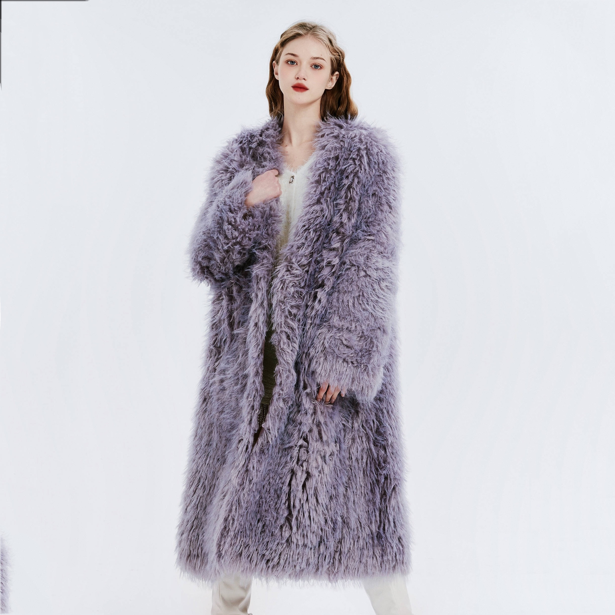 VOWOW 巴黎恋人紫罗兰珍珠西班牙仿羊毛大衣