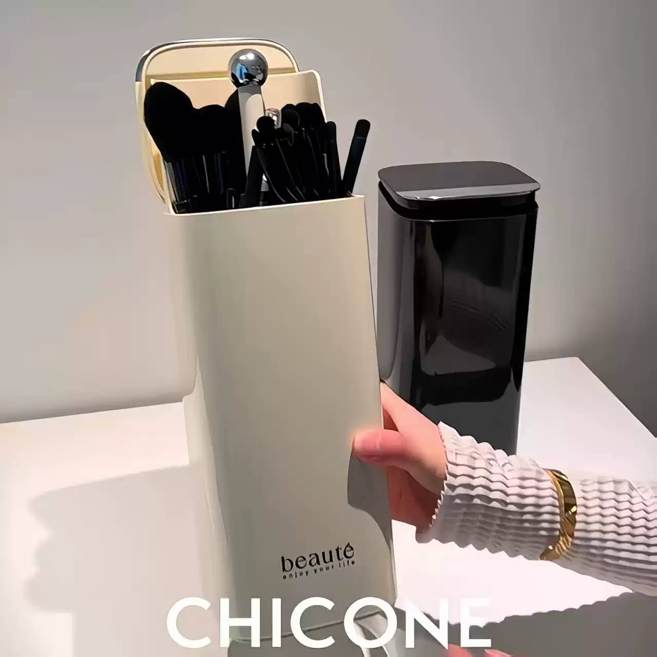 自动升降化妆刷收纳筒桌面防尘高级感眉笔置物盒大容量刷子整理盒