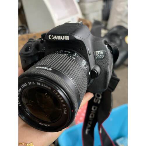 议价出佳能EOS700D单反