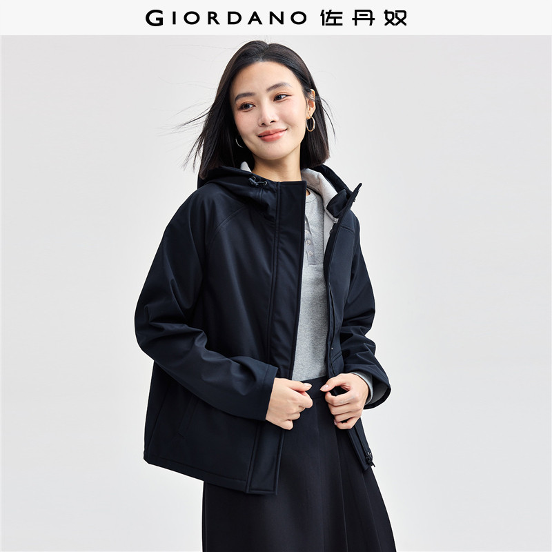 佐丹奴外套女装复合摇粒绒破骨连帽插肩梭织软壳外套 13374847
