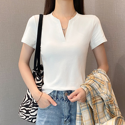 白色正肩V领短袖t恤女2026春夏新款修身显瘦内搭打底衫设计感上衣