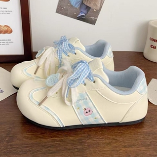 女童港风面包2026秋季新款百搭厚底低帮学生休闲软底轻便防滑板鞋