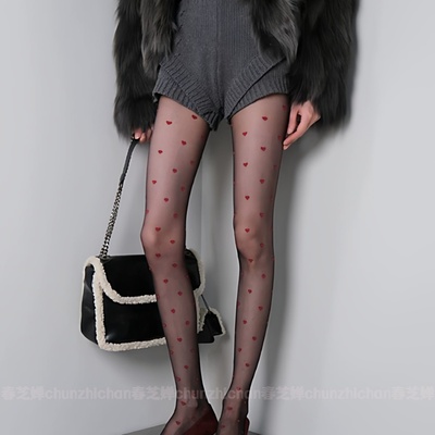 微透渐变高级感红色爱心波点