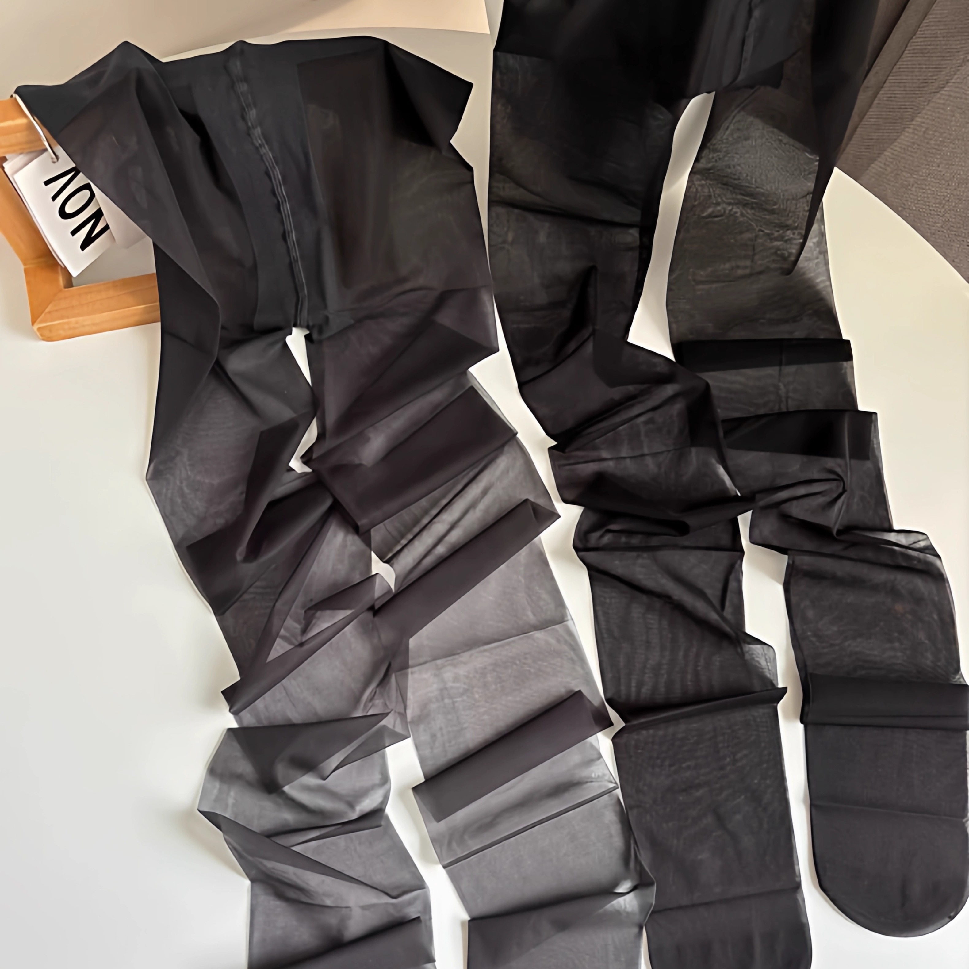 性感无痕透明防勾丝波点超薄0d